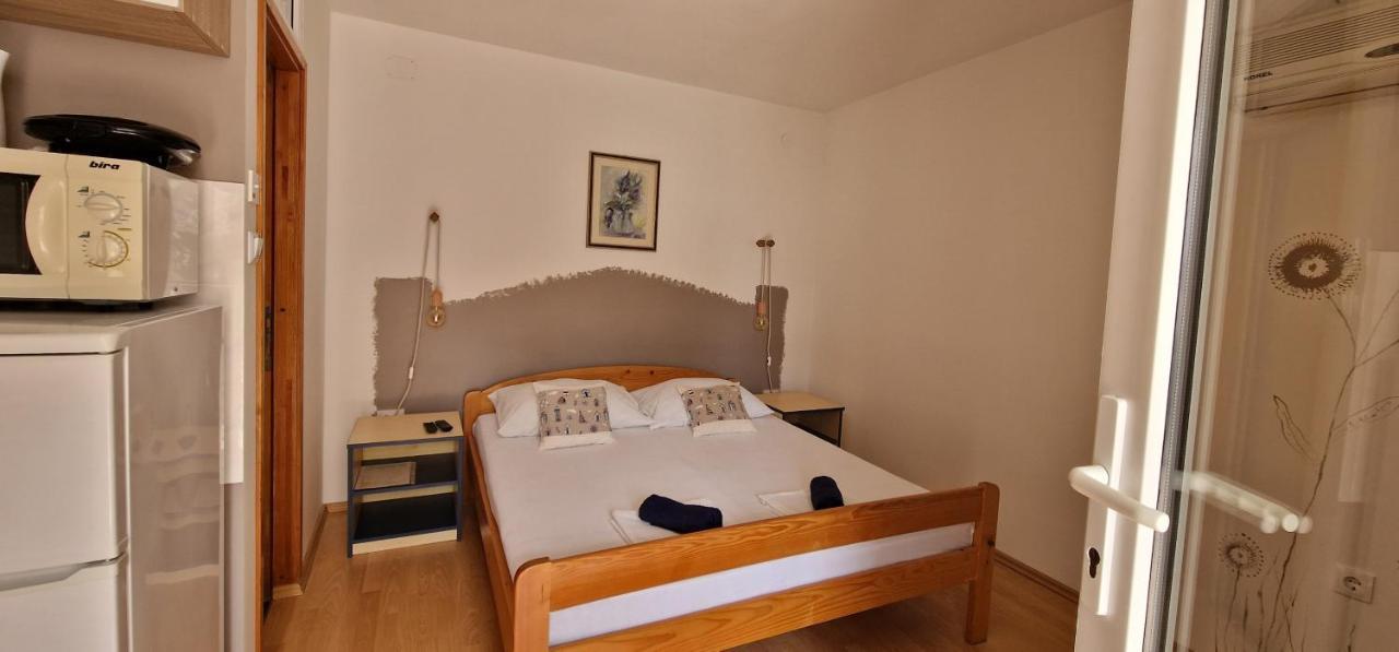 Apartmani Dutkovic Vrboska Exteriér fotografie