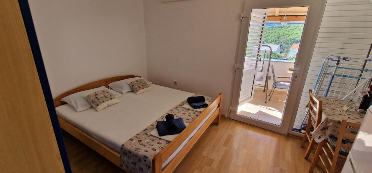 Apartmani Dutkovic Vrboska Exteriér fotografie