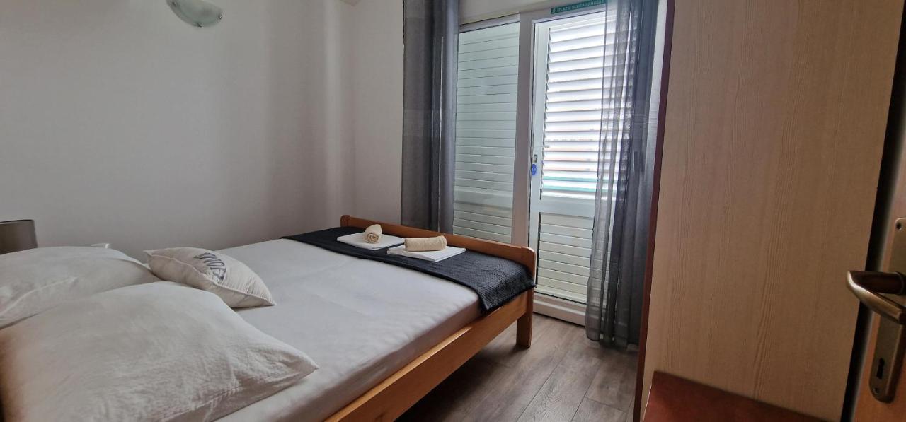 Apartmani Dutkovic Vrboska Exteriér fotografie